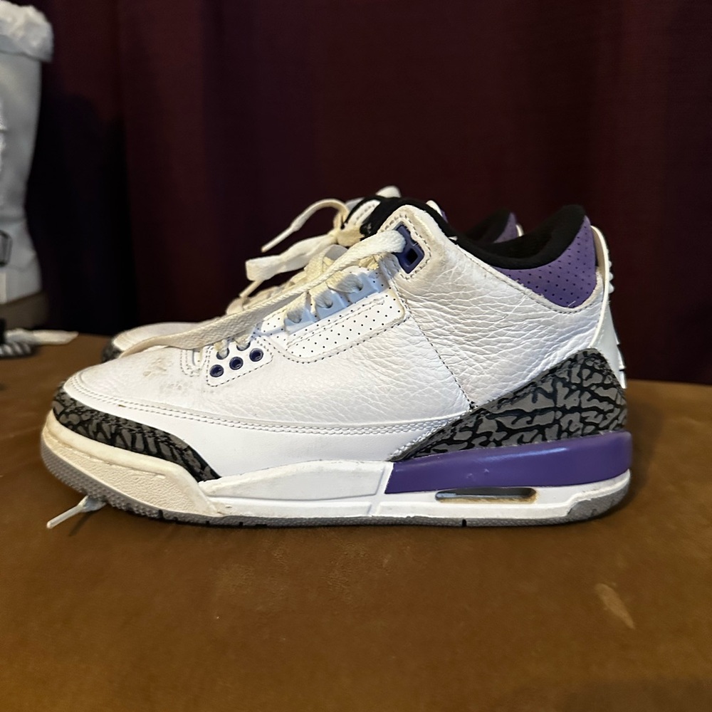 Nike Women's Shoes White and Purple